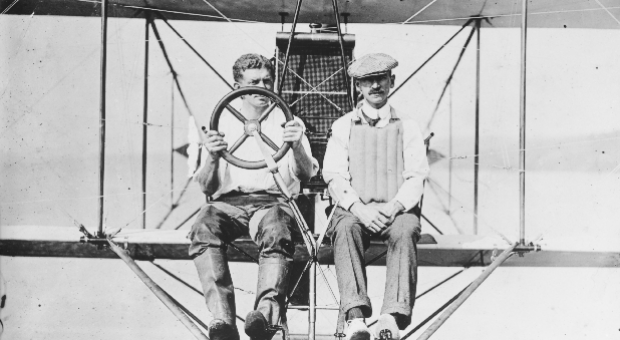 Glenn Curtiss and Theodor Ellyson at the controls of an A1