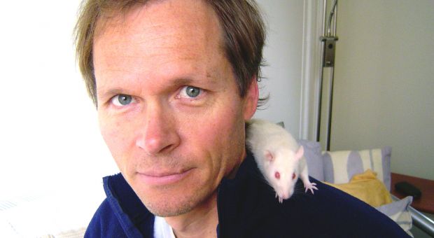 Author Jonathan Balcombe