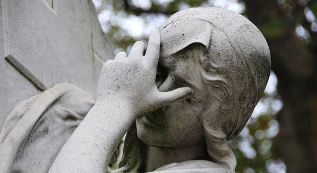 Statue, Montparnasse Cemetery